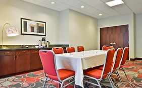 Holiday Inn Express & Suites Utica By Ihg